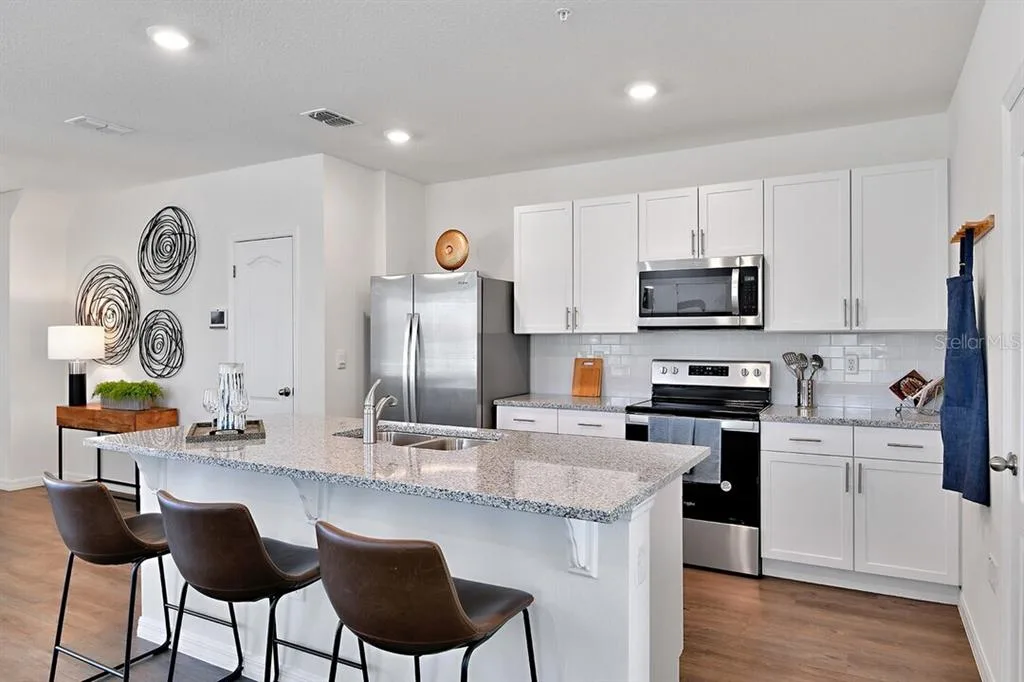 2607 HARRIER COURT # Eclipse, APOPKA, FL 32703