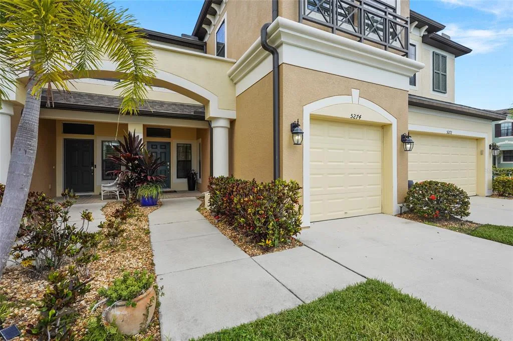 5274 78TH ST CIRCLE E, BRADENTON, FL 34203