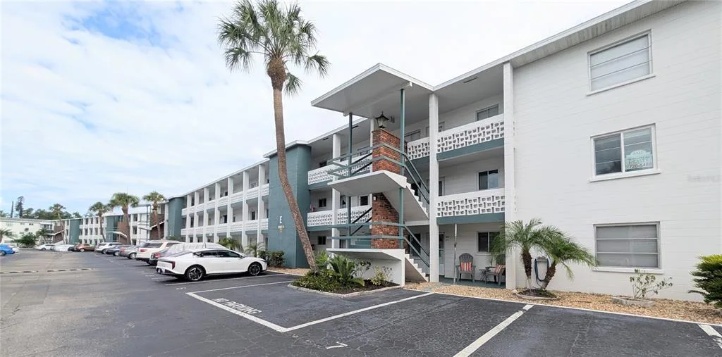 1839 SUNNY DRIVE # E36, BRADENTON, FL 34207