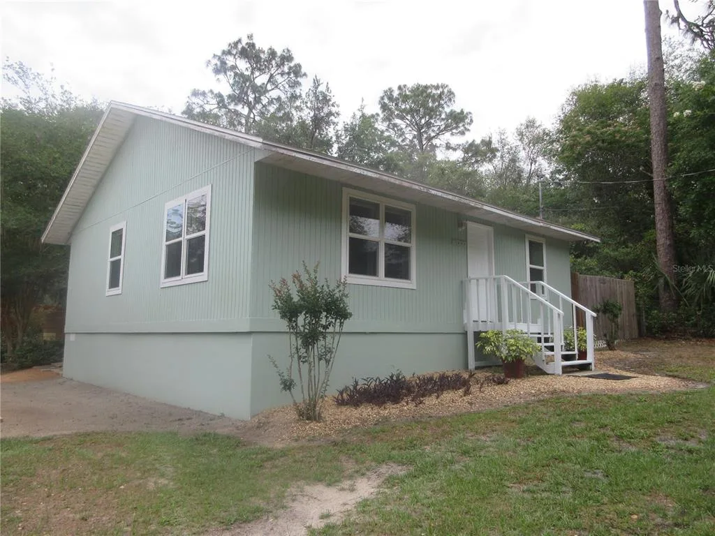 5949 SE 164TH COURT, OCKLAWAHA, FL 32179