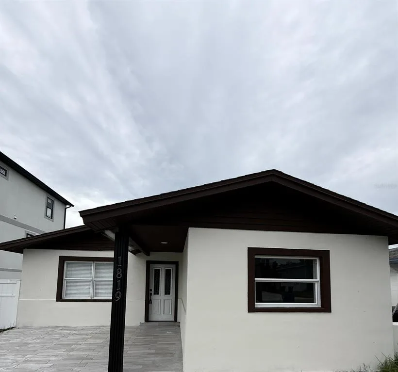 1819 SHORE ACRES BOULEVARD NE, ST PETERSBURG, FL 33703