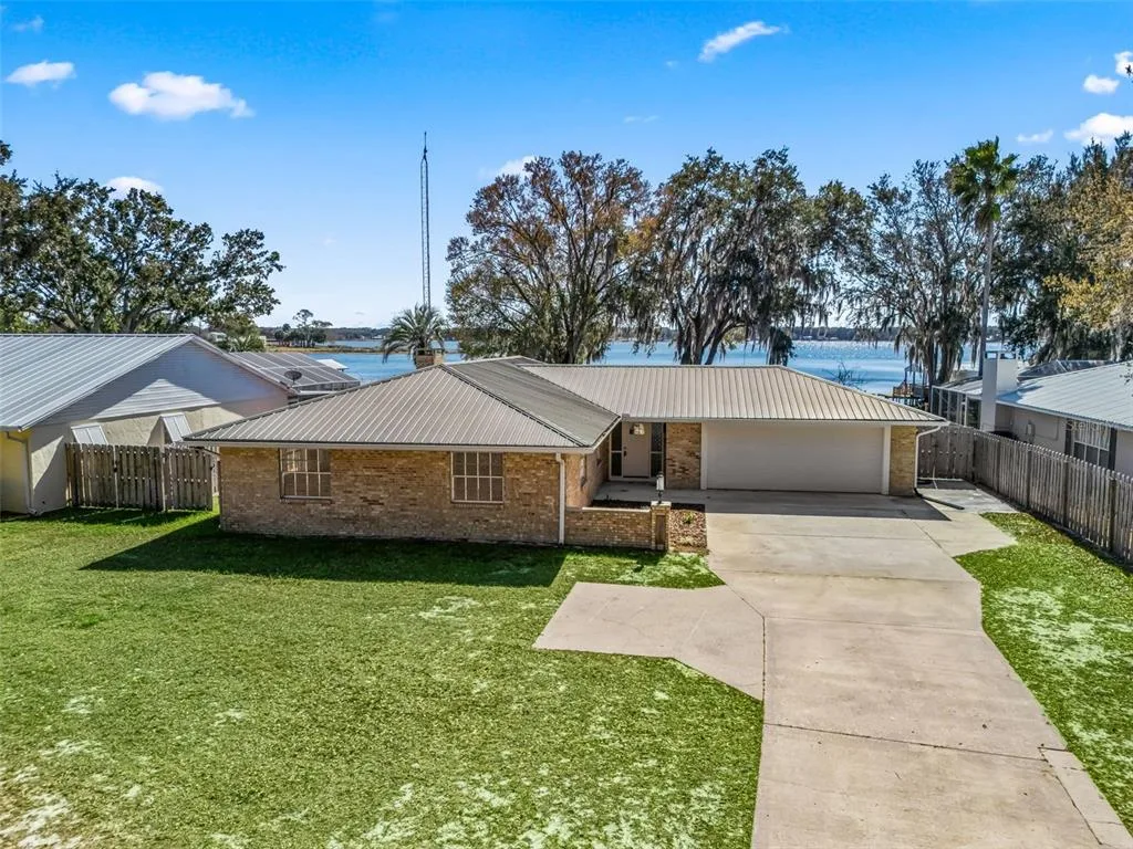 10916 SE TIMUCUAN ROAD, SUMMERFIELD, FL 34491
