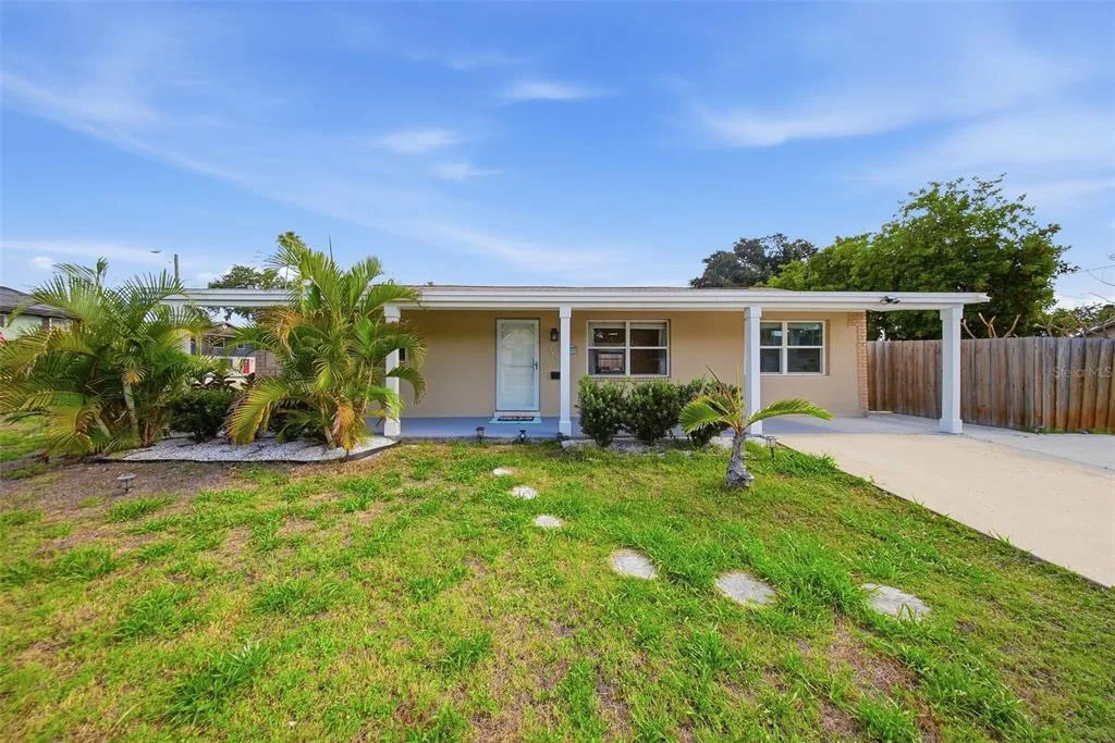 1565 CONNECTICUT AVENUE NE, ST PETERSBURG, FL 33703