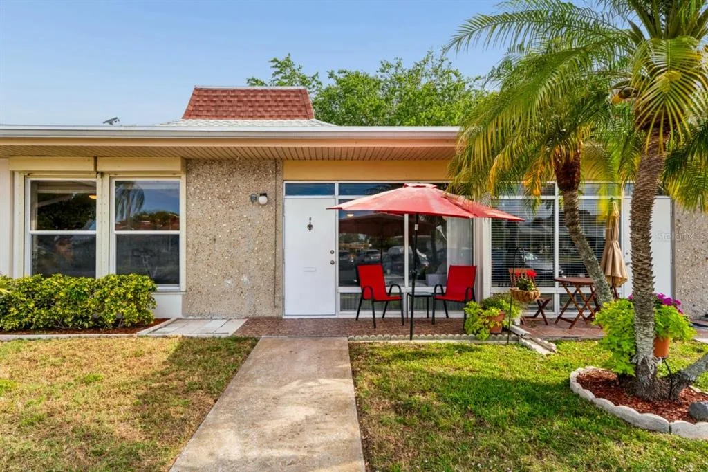 4363 TAHITIAN GARDENS CIRCLE # B, HOLIDAY, FL 34691