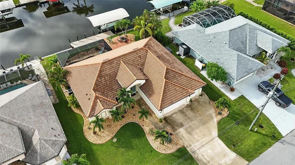 9402 MIGUE CIRCLE, PORT CHARLOTTE, FL 33981