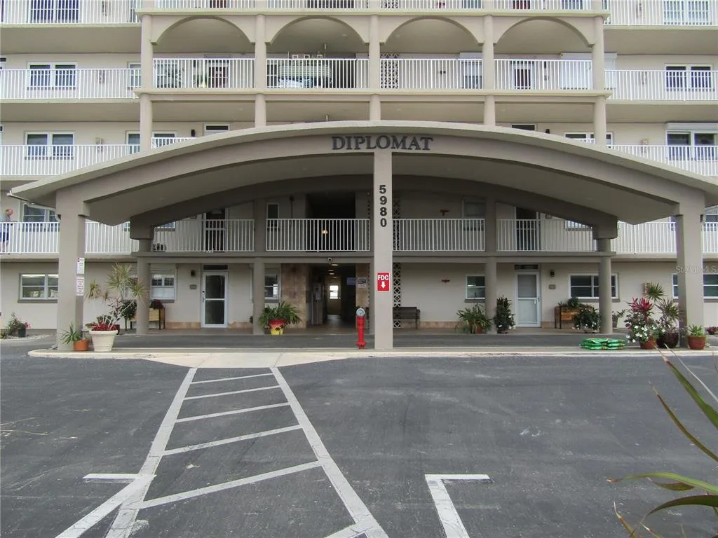 5980 SHORE BOULEVARD S # 901, GULFPORT, FL 33707