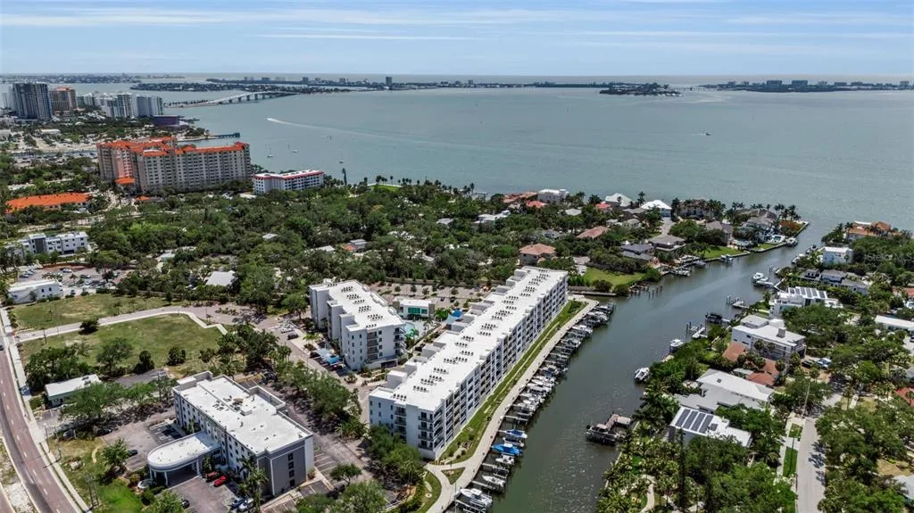1703 N TAMIAMI TRAIL # 211, SARASOTA, FL 34234