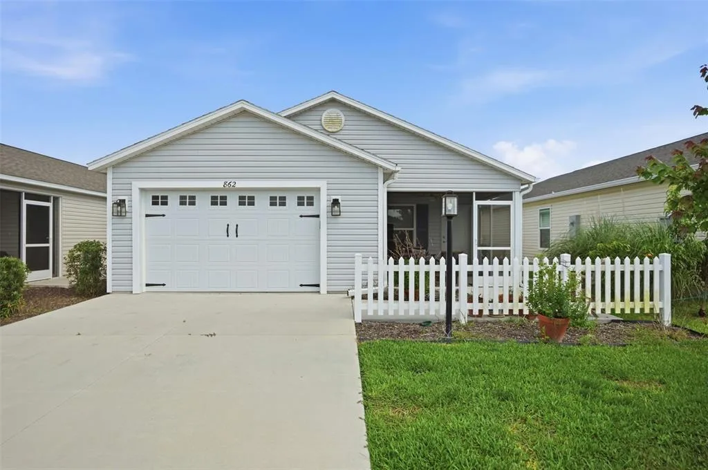 862 SPRING AVENUE, THE VILLAGES, FL 34762