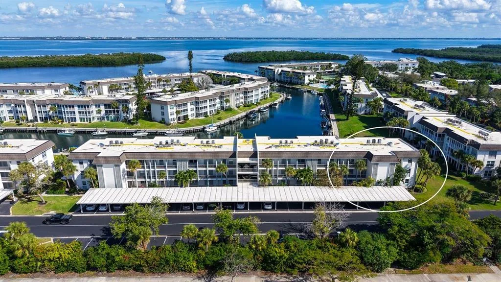 4350 CHATHAM DRIVE # Unit E-208, LONGBOAT KEY, FL 34228
