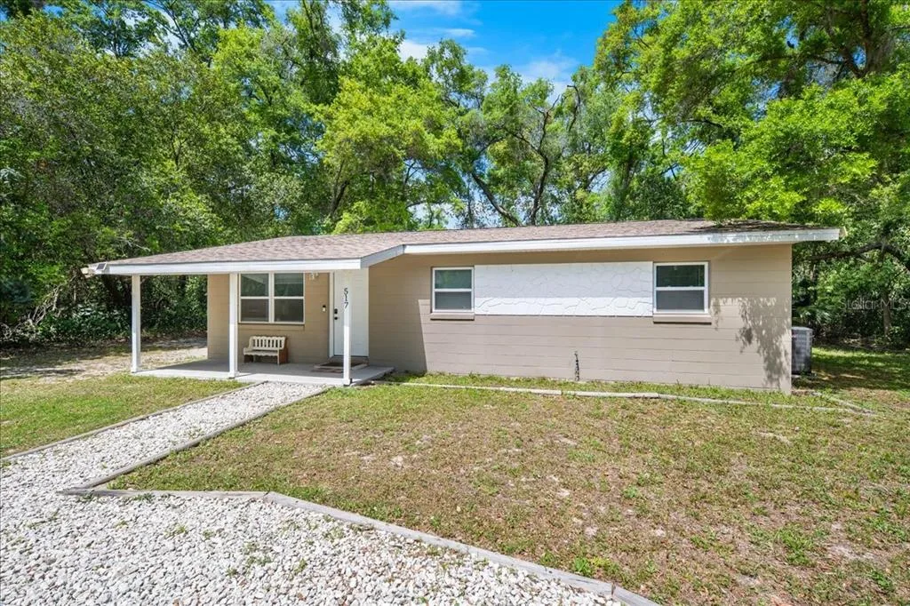 517 E MAIN STREET, BRONSON, FL 32621