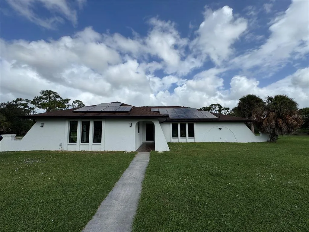 900 CRESTWOOD ROAD, ENGLEWOOD, FL 34223