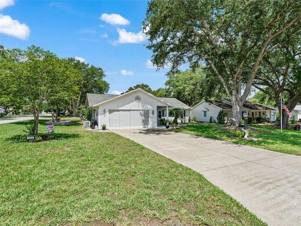 1622 NEW ABBEY AVENUE, LEESBURG, FL 34788