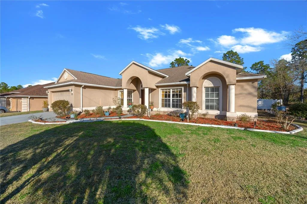 27 VINCA STREET, HOMOSASSA, FL 34446
