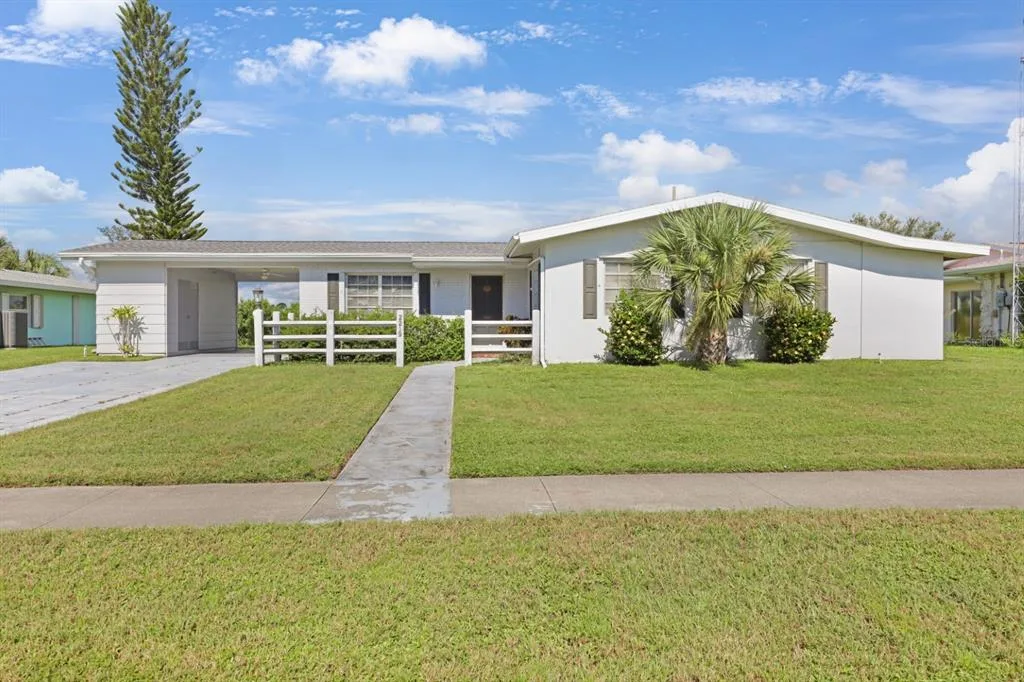 2219 BEACON DRIVE, PORT CHARLOTTE, FL 33952