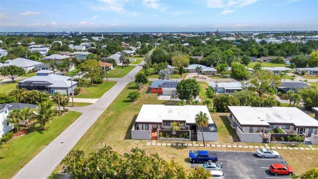 232 W HENRY STREET, PUNTA GORDA, FL 33950