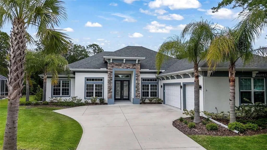 5 LAKESIDE PLACE E, PALM COAST, FL 32137