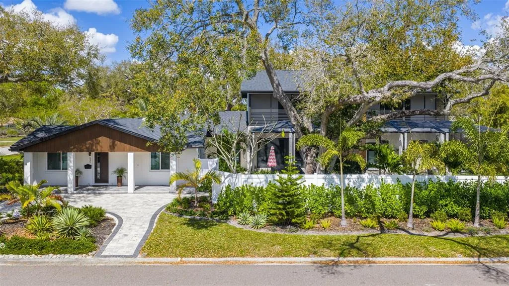 639 43RD AVENUE N, ST PETERSBURG, FL 33703