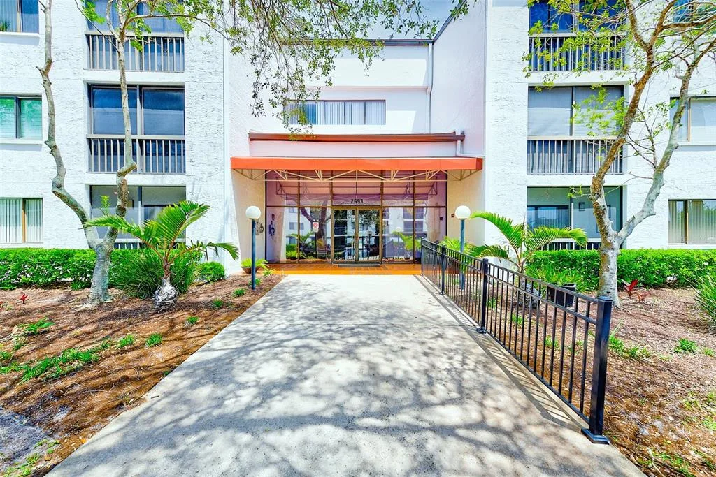 2593 COUNTRYSIDE BOULEVARD # 7206, CLEARWATER, FL 33761
