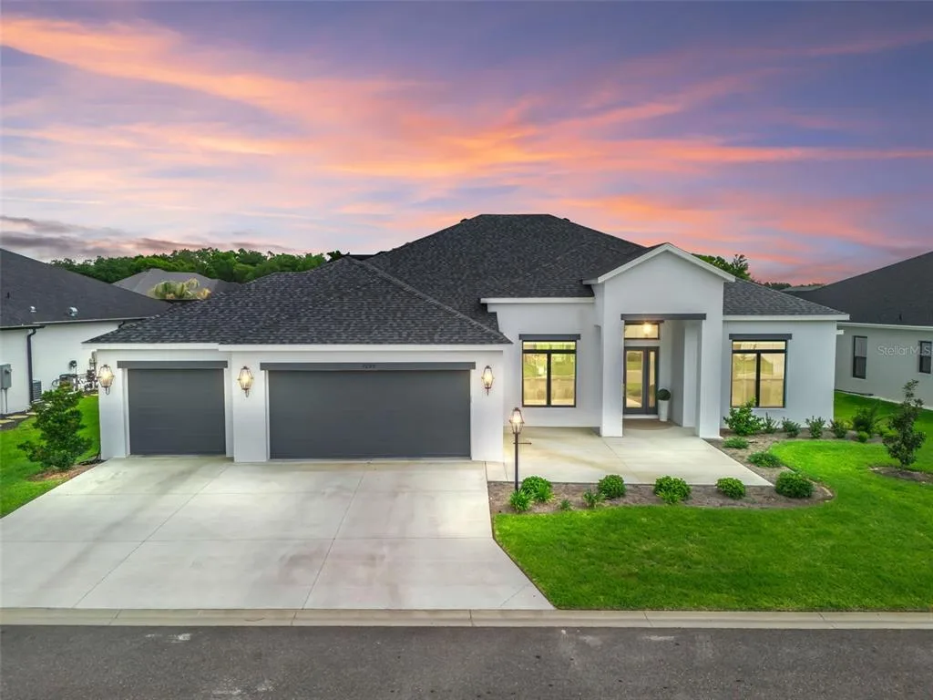 7095 JENNINGS COURT, THE VILLAGES, FL 34762