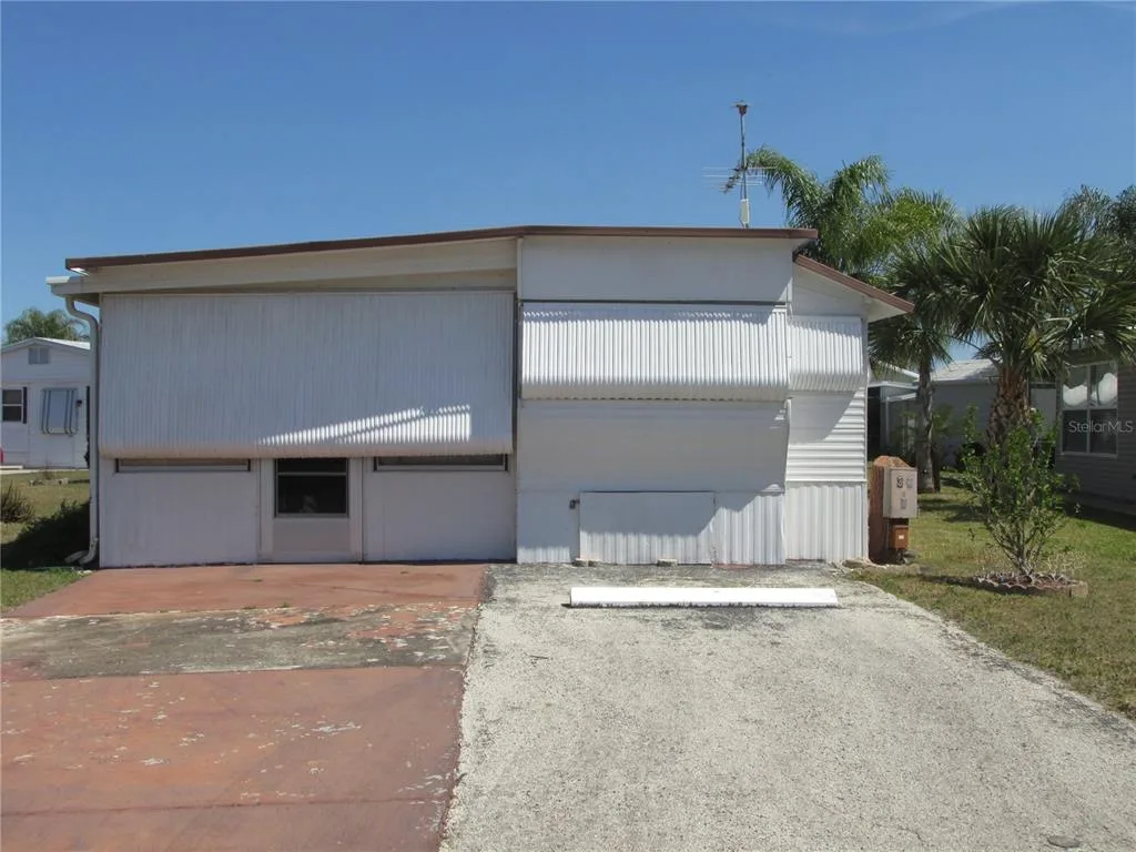 10 RED QUILL CIRCLE, LAKE WALES, FL 33898