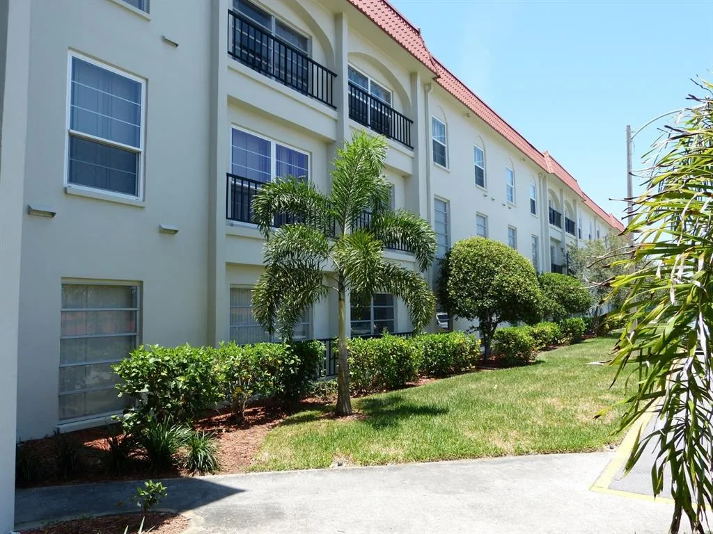 2700 BAYSHORE BOULEVARD # 2205, DUNEDIN, FL 34698