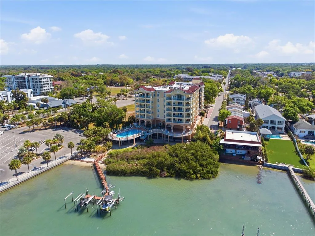 700 N OSCEOLA AVENUE # 305, CLEARWATER, FL 33755