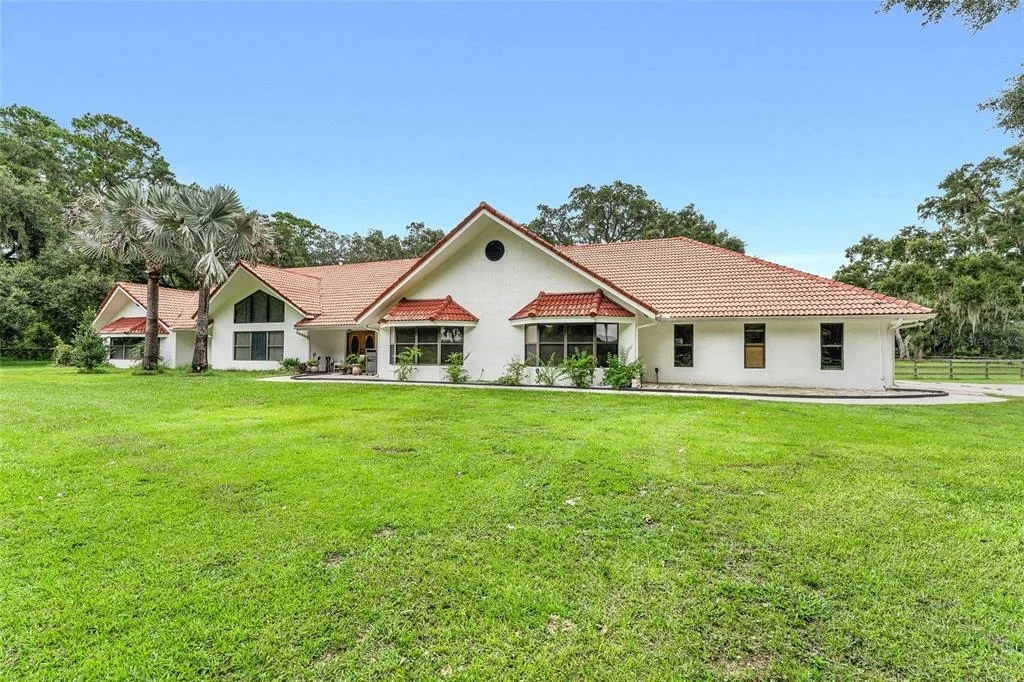 553 NE 205TH AVENUE, WILLISTON, FL 32696