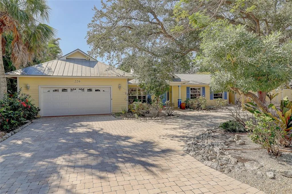 226 OGDEN STREET, SARASOTA, FL 34242