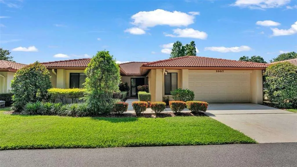 1007 ROLLING WOODS LANE, LAKELAND, FL 33813