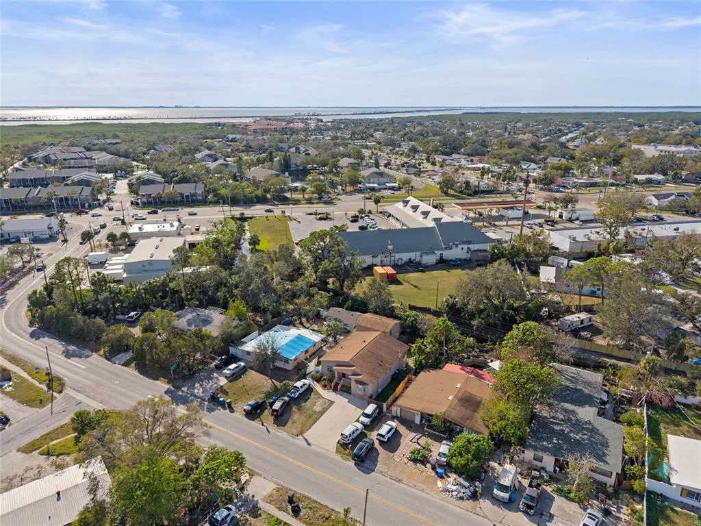 4704 TOWN N COUNTRY BOULEVARD, TAMPA, FL 33615
