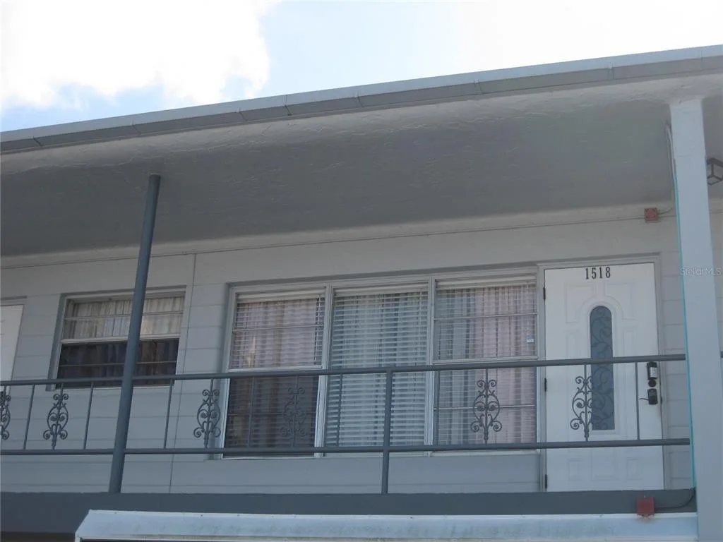 5860 43RD TERRACE N # 1518, KENNETH CITY, FL 33709