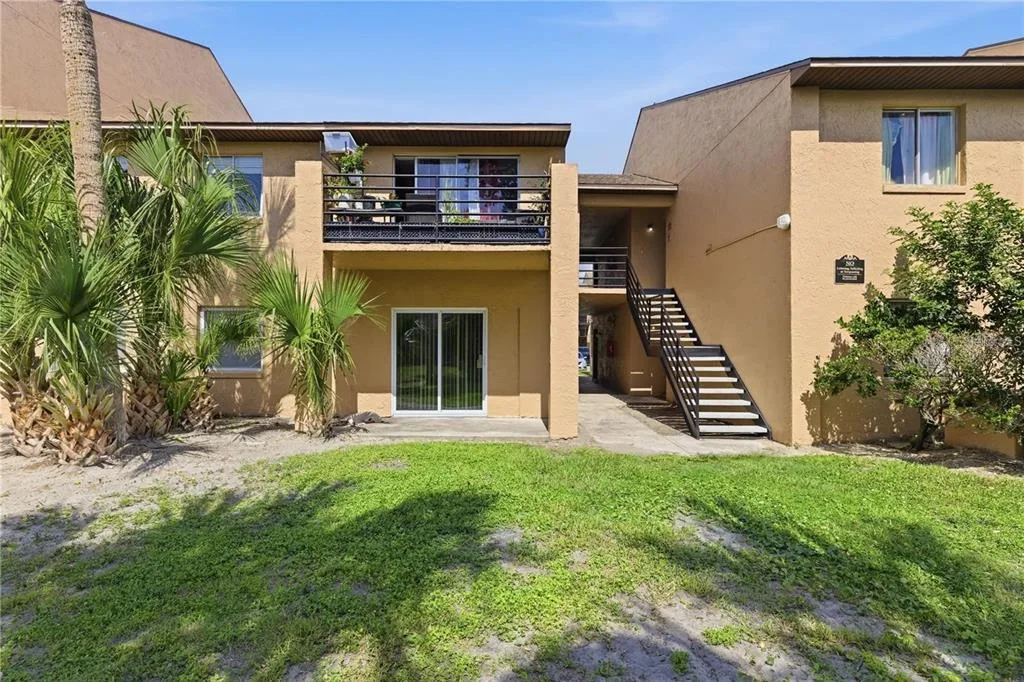 5219 VIA HACIENDA CIRCLE # B111, ORLANDO, FL 32839