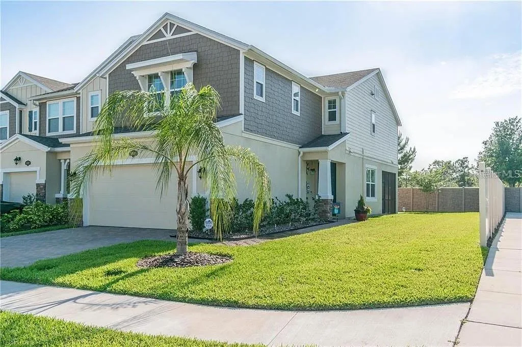 18814 CORNUTA STREET, LUTZ, FL 33558