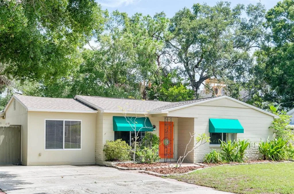 4425 W BAY VILLA AVENUE, TAMPA, FL 33611