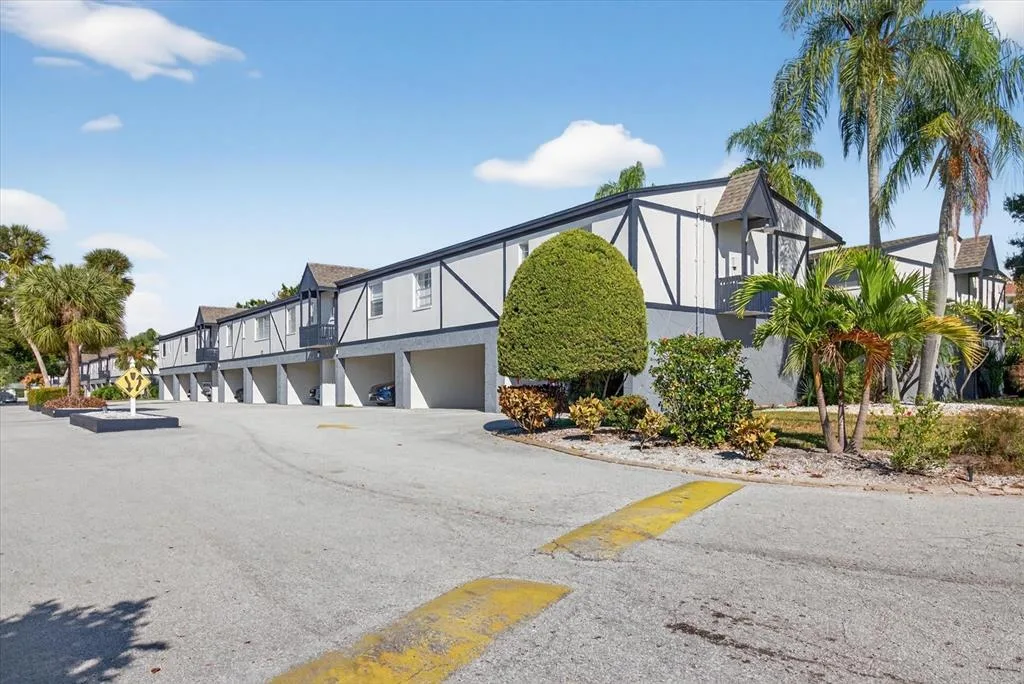 1146 KING ARTHUR COURT # 110, DUNEDIN, FL 34698