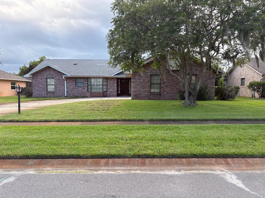 222 MEADOW LAKE DRIVE, EDGEWATER, FL 32141