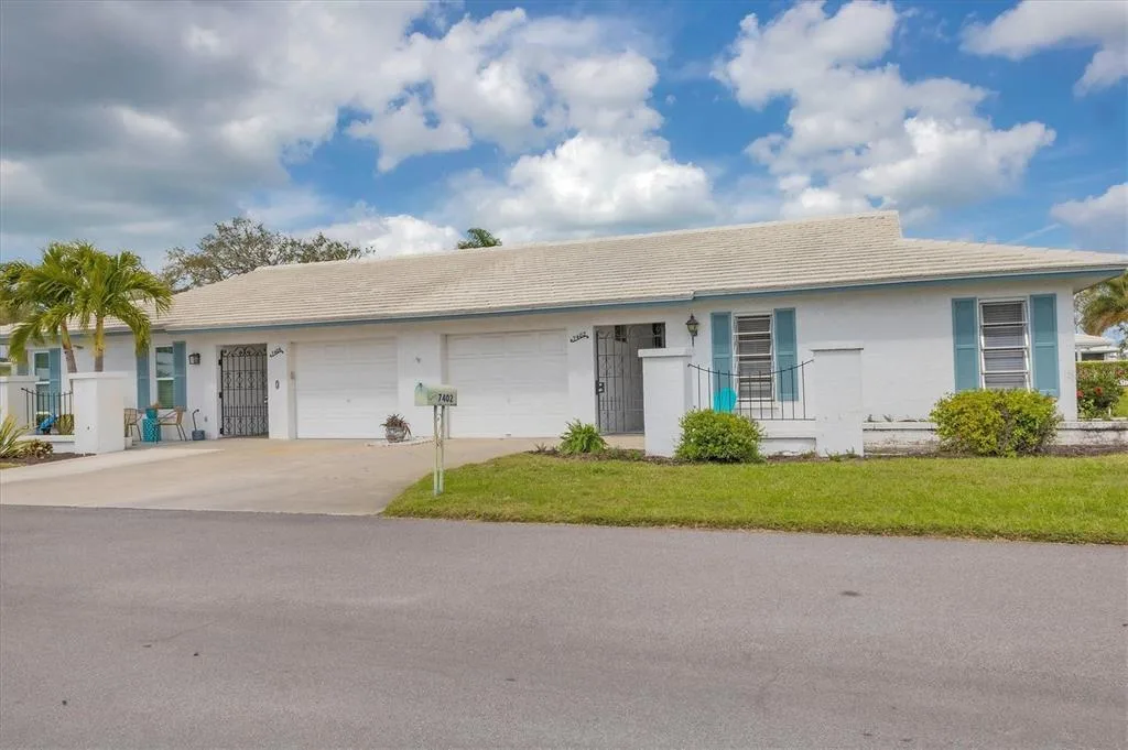 7402 8TH AVENUE W, BRADENTON, FL 34209