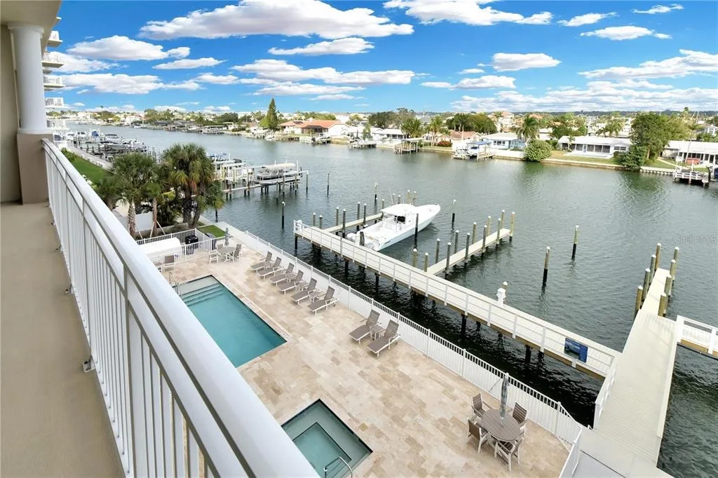 125 ISLAND WAY # 403, CLEARWATER, FL 33767