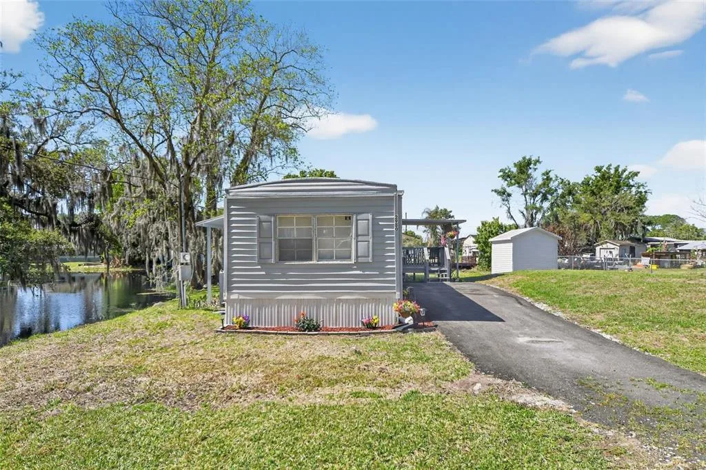 2944 PALM CIRCLE, HAINES CITY, FL 33844