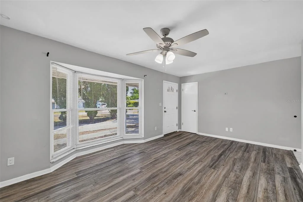 10760 62ND AVENUE, SEMINOLE, FL 33772
