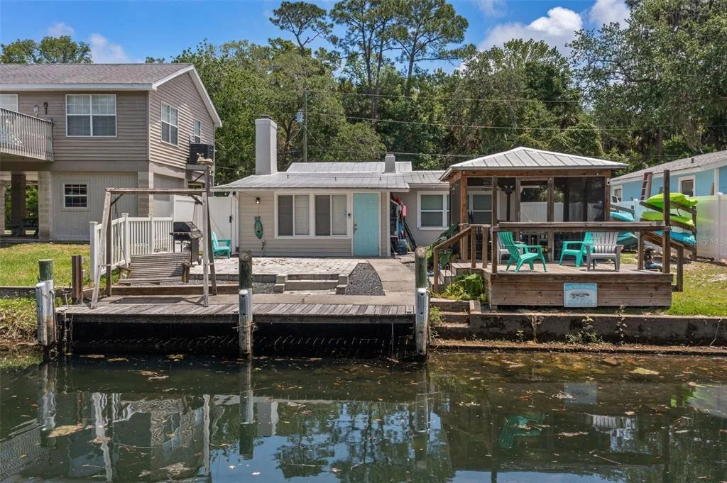 6245 WAVERLY ROAD, WEEKI WACHEE, FL 34607
