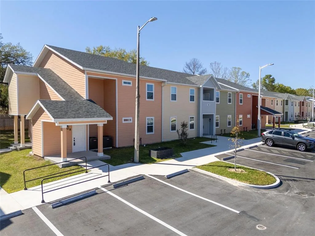 1581 NW 29TH ROAD # 8, GAINESVILLE, FL 32605