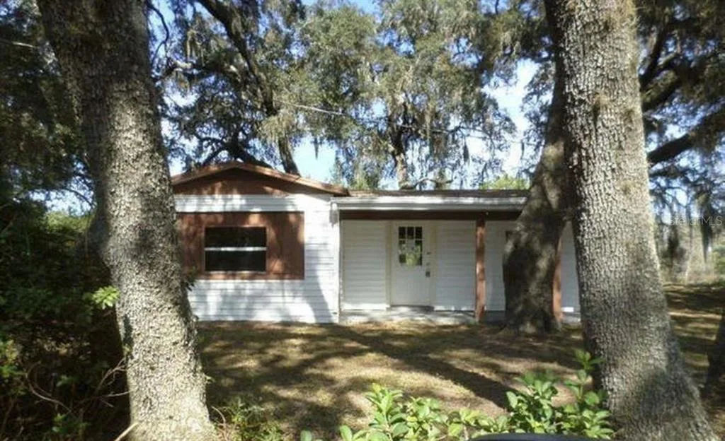 106 PENNSYLVANIA AVENUE, POMONA PARK, FL 32181