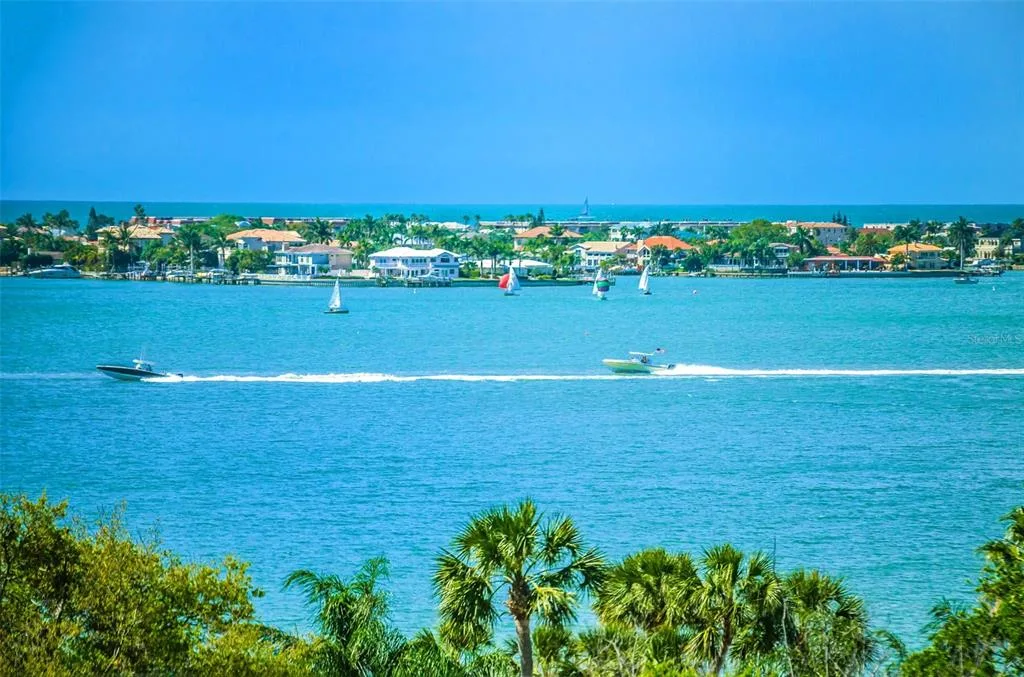 139 BLUFF VIEW DRIVE # 407, BELLEAIR BLUFFS, FL 33770