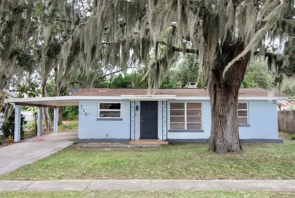 718 BAY STREET, SEBRING, FL 33870