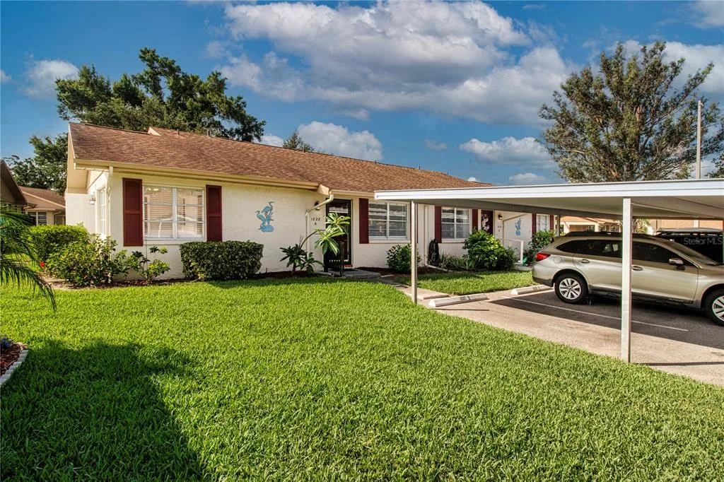 1828 FOXHUNT DRIVE # A, SUN CITY CENTER, FL 33573