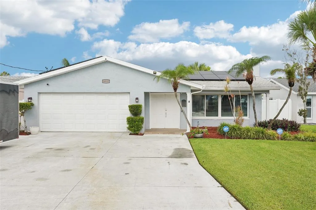 6010 BAYOU GRANDE BOULEVARD NE, ST PETERSBURG, FL 33703
