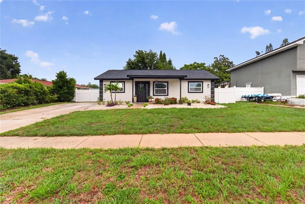 1435 BURNING TREE ROAD, TARPON SPRINGS, FL 34689