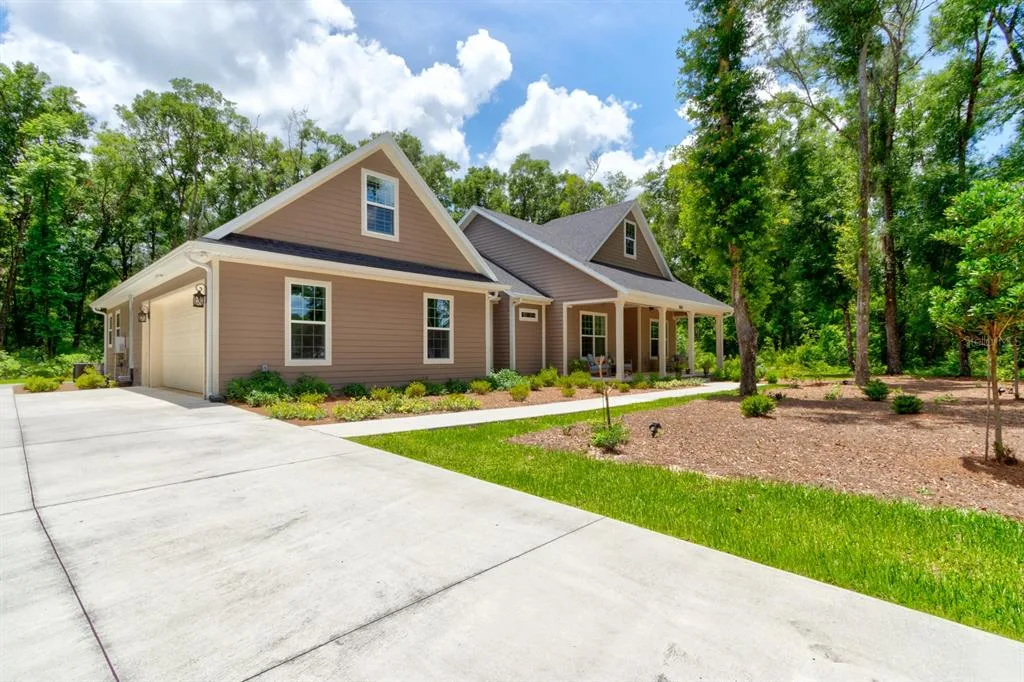 3504 DUNSTABLE DRIVE, DELAND, FL 32720