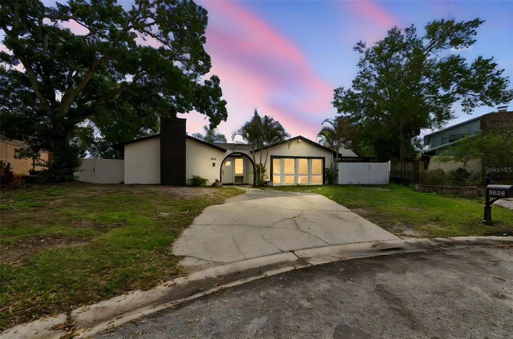 7403 SPRING COURT, TAMPA, FL 33634